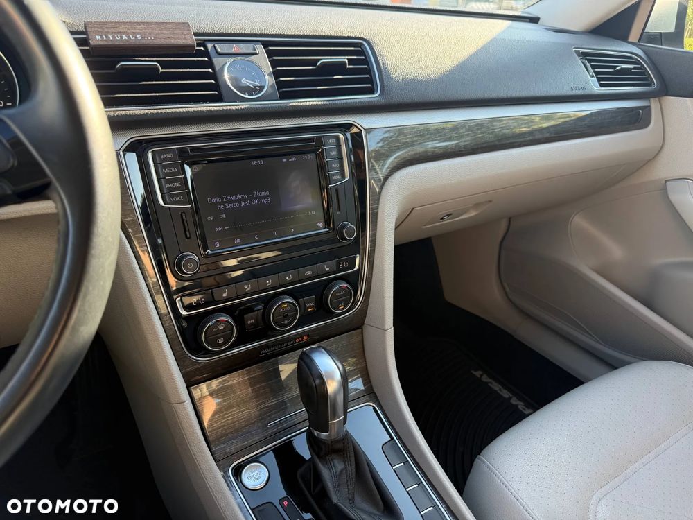 Volkswagen Passat 1.8 TSI Comfortline DSG - 33