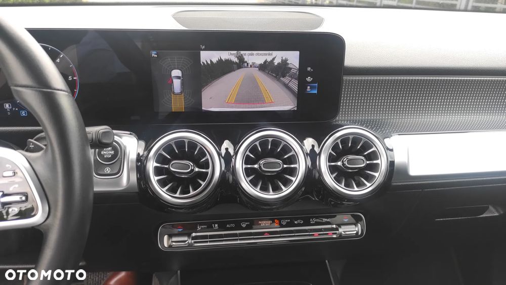 Mercedes-Benz GLB 200 d Progressive 8G-DCT - 24