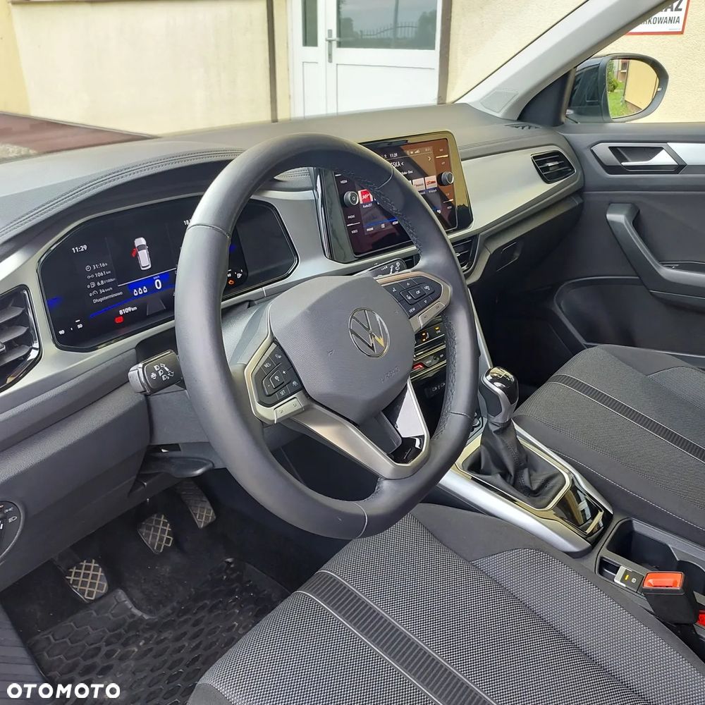 Volkswagen T-Roc - 8