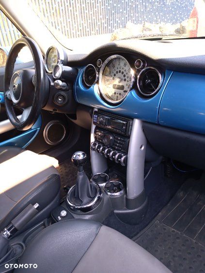 MINI Cooper S Sidewalk - 8