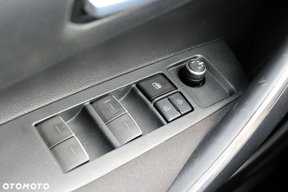 Toyota Corolla 1.8 Hybrid GPF Comfort - 17