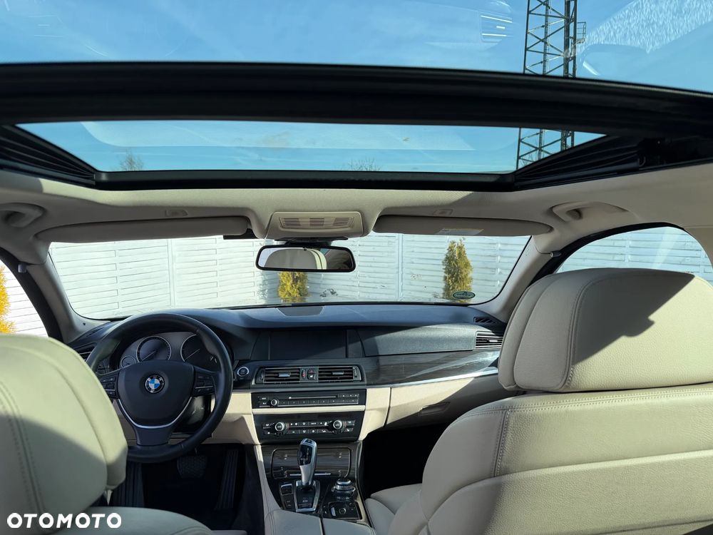 BMW Seria 5 525d - 18