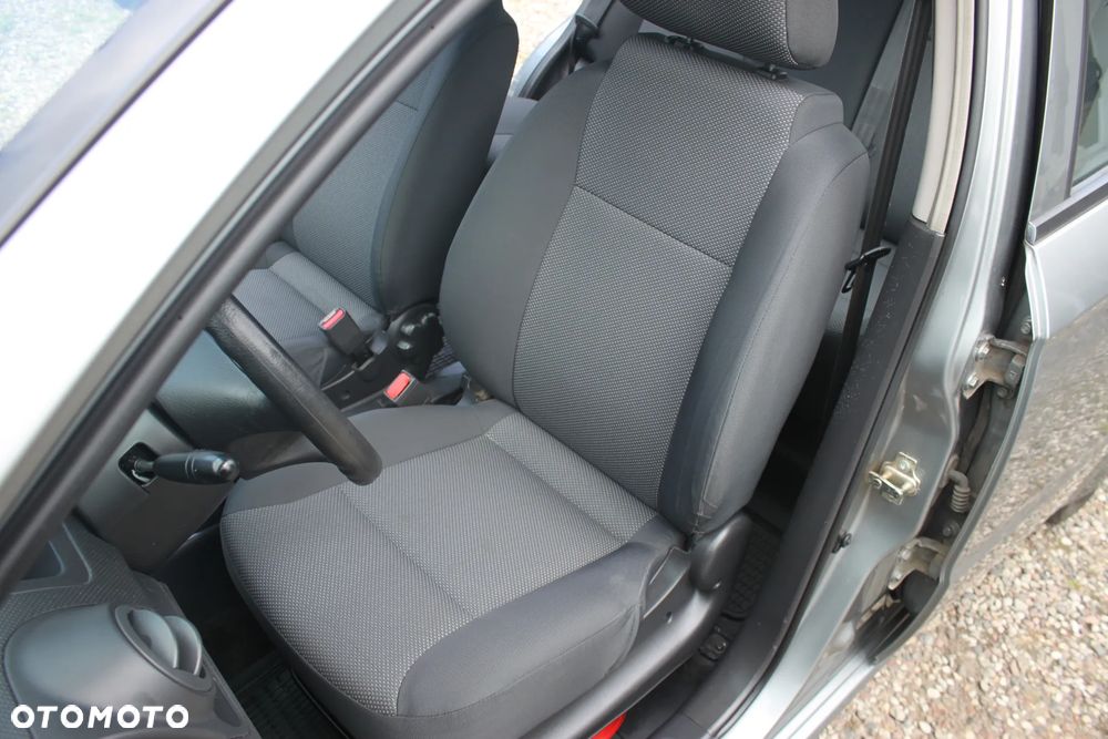 Chevrolet Aveo - 12