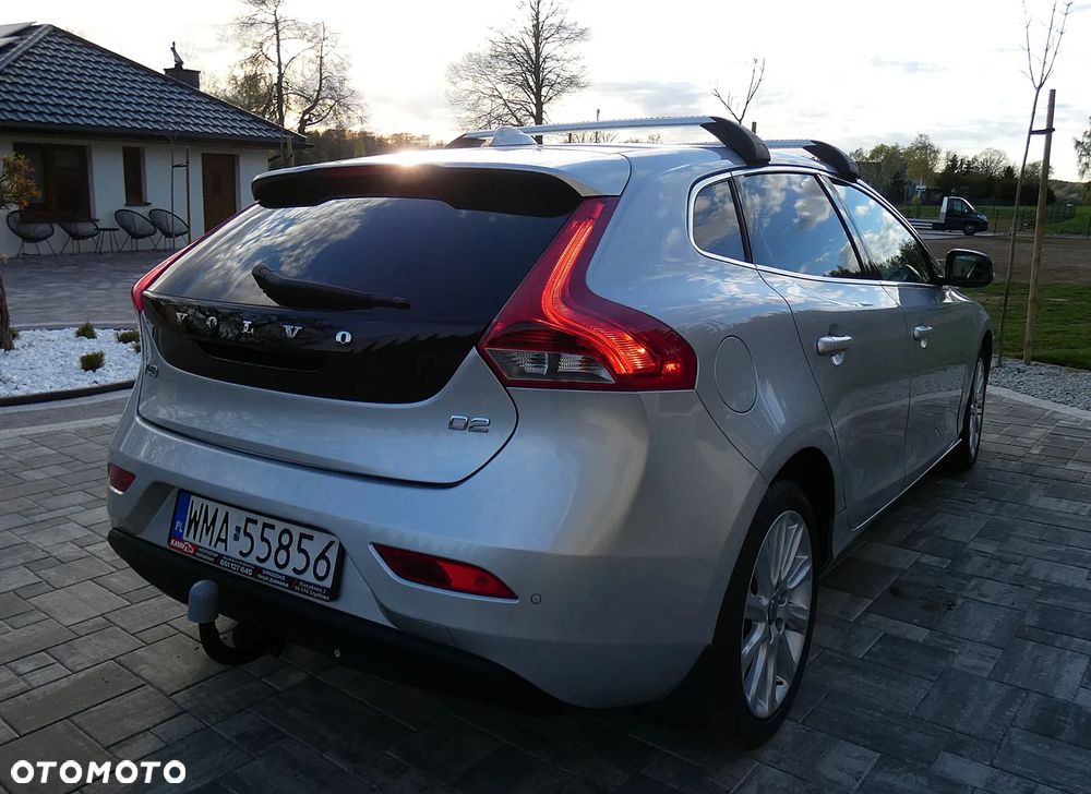 Volvo V40 D2 Summum - 14