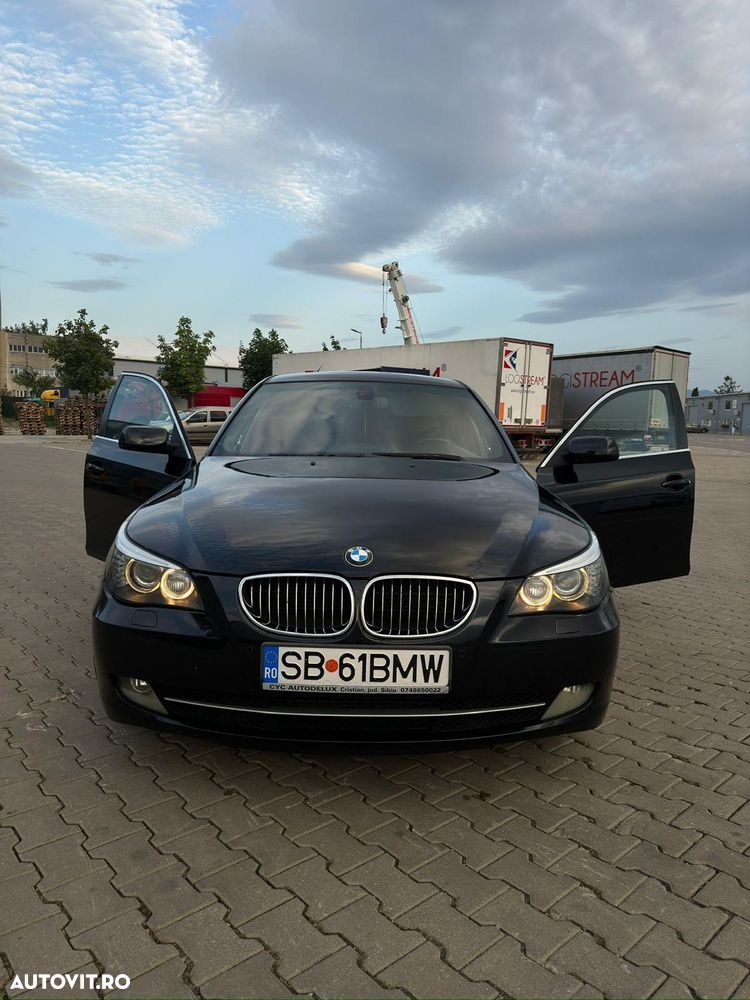 BMW Seria 5 530xd Aut. - 1