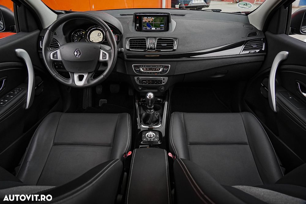 Renault Megane Grandtour ENERGY TCe 115 Start & Stop Bose Edition - 6