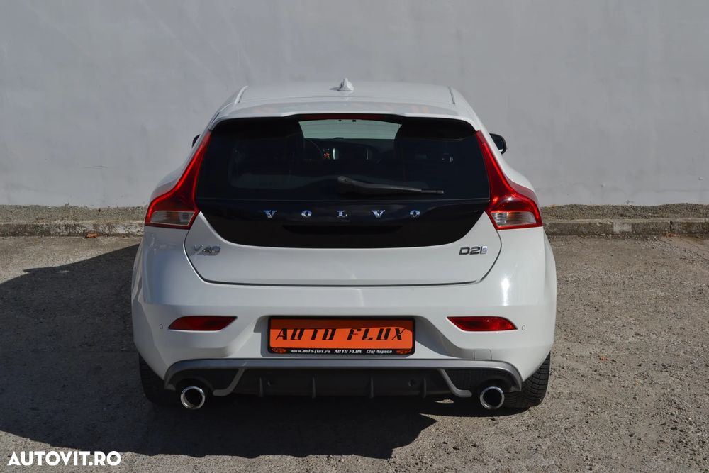 Volvo V40 D2 Geartronic RDesign - 6