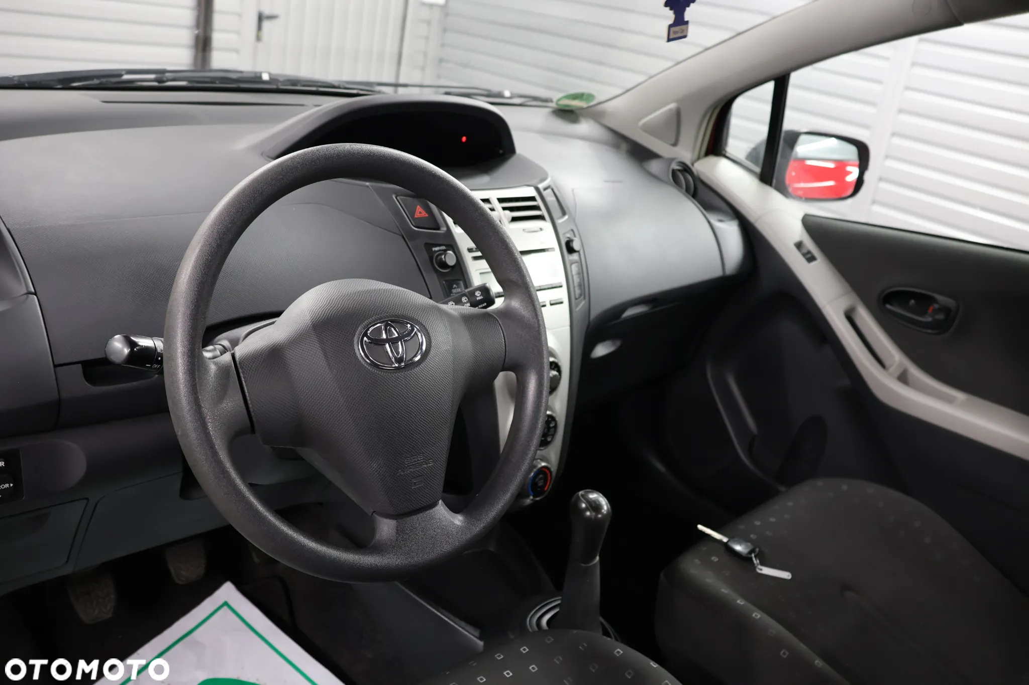 Toyota Yaris 1.0 Active - 7