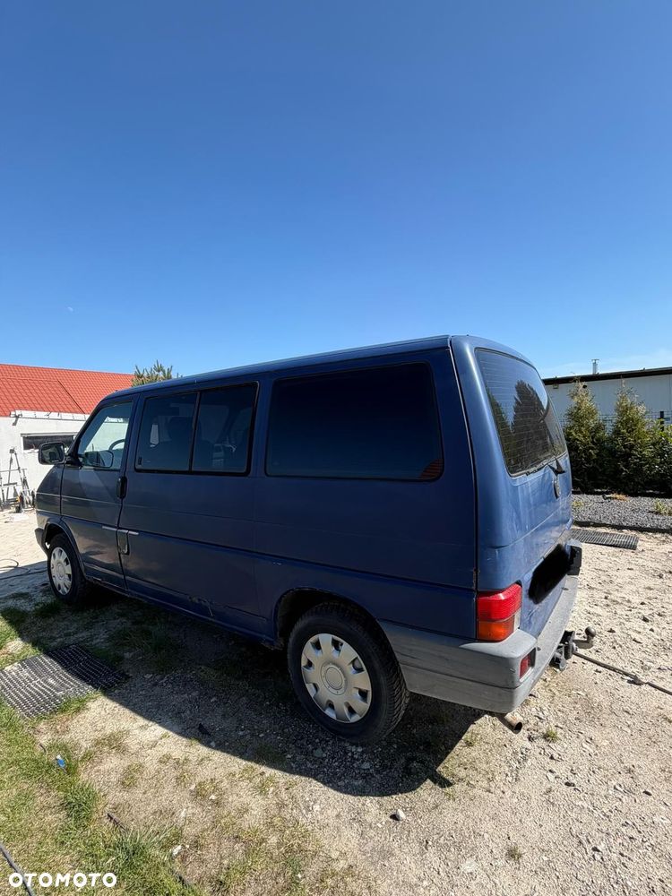 Volkswagen Caravelle - 6