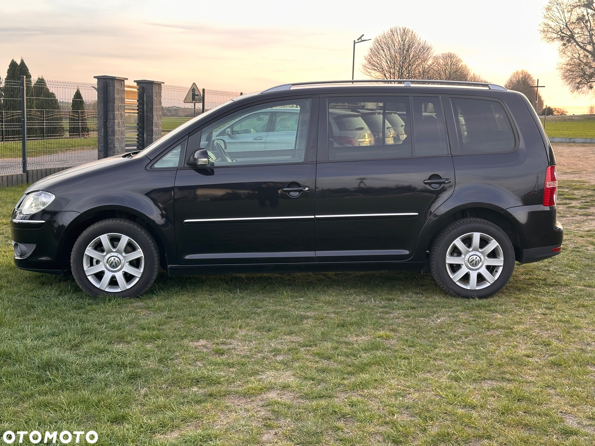 Volkswagen Touran 1.4 TSI Highline Perfectline DSG - 8