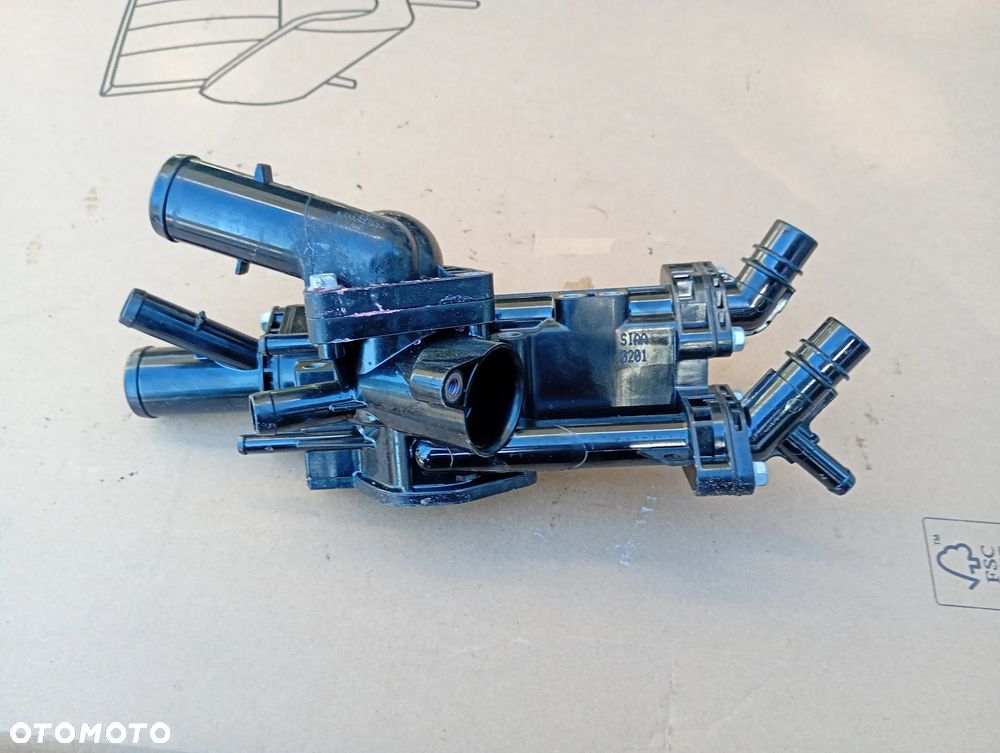 TERMOSTAT OBUDWA HYUNDAI I30 III I30N KONA N 2.0 TURBO T-GDI 25620-2GXXX - 2