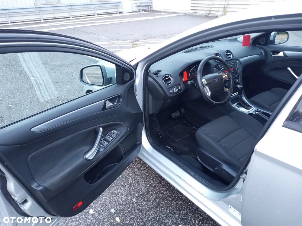 Ford Mondeo 2.0 TDCi Titanium - 8