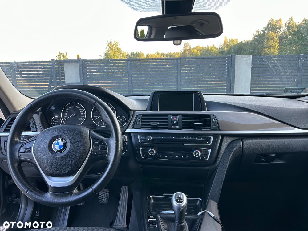 BMW Seria 3 316d - 10