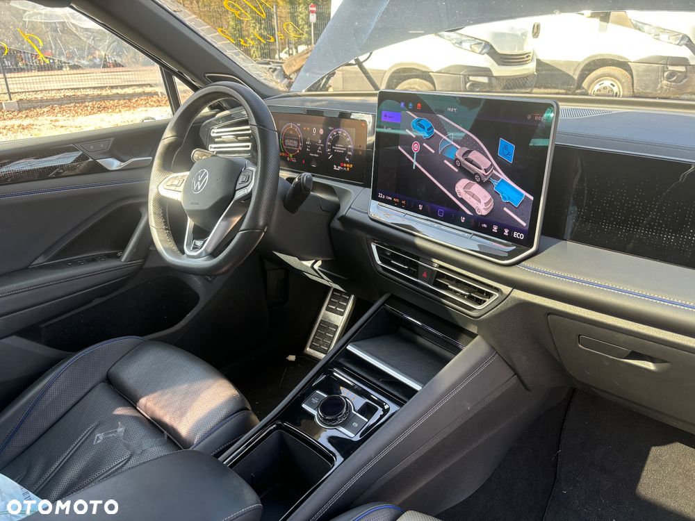 Volkswagen Tiguan - 11