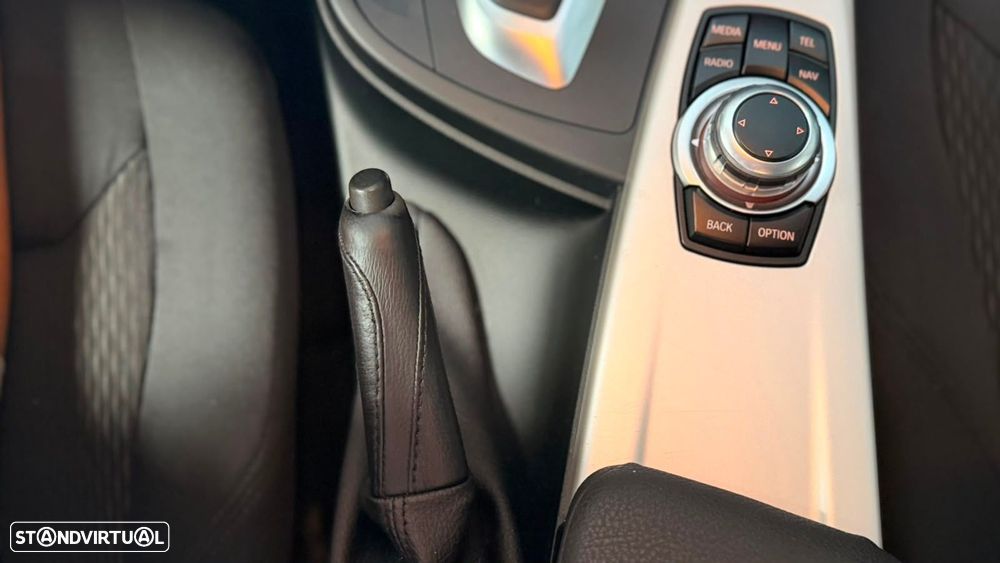 BMW 318 d Advantage Auto - 28