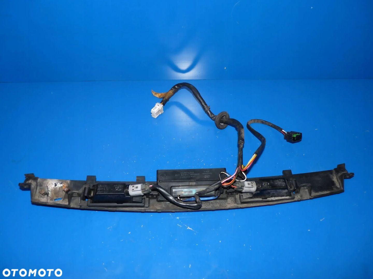 Hyundai ix35 BLENDA KLAMKA PRZYCISK KLAPY BAGAŻNIKA - 2