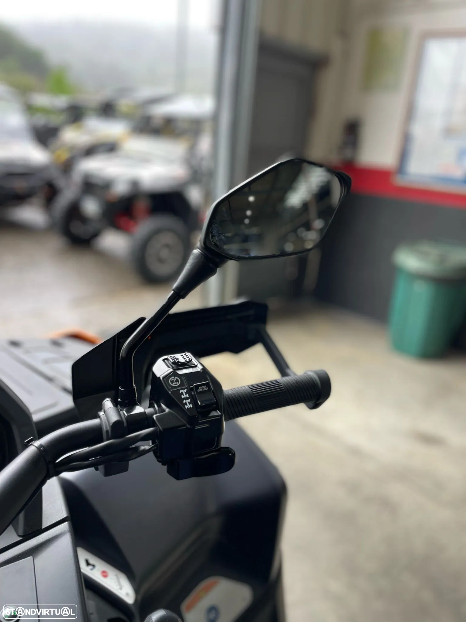 Can-Am Outlander Max 1000 XT-P (NOVA) - 21