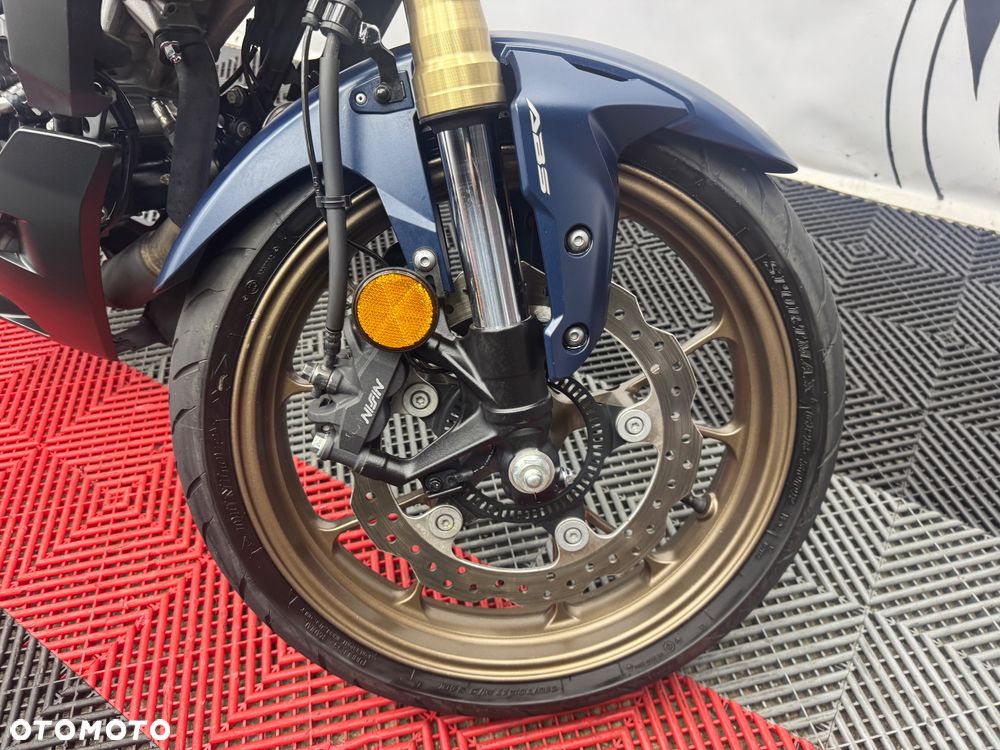 Honda CB - 33
