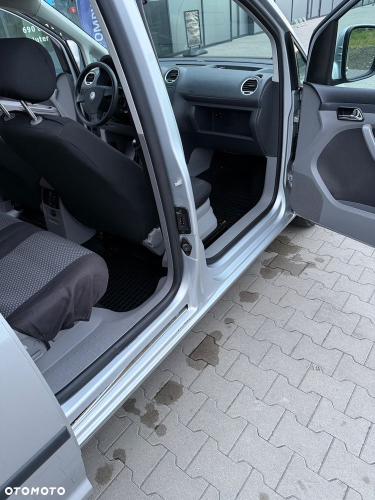 Volkswagen Caddy Life - 19