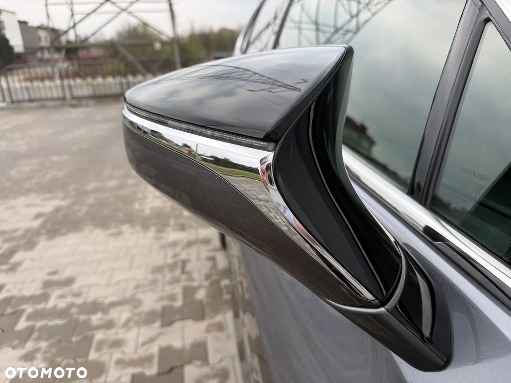 Lexus UX 250h GPF Prestige AWD - 28