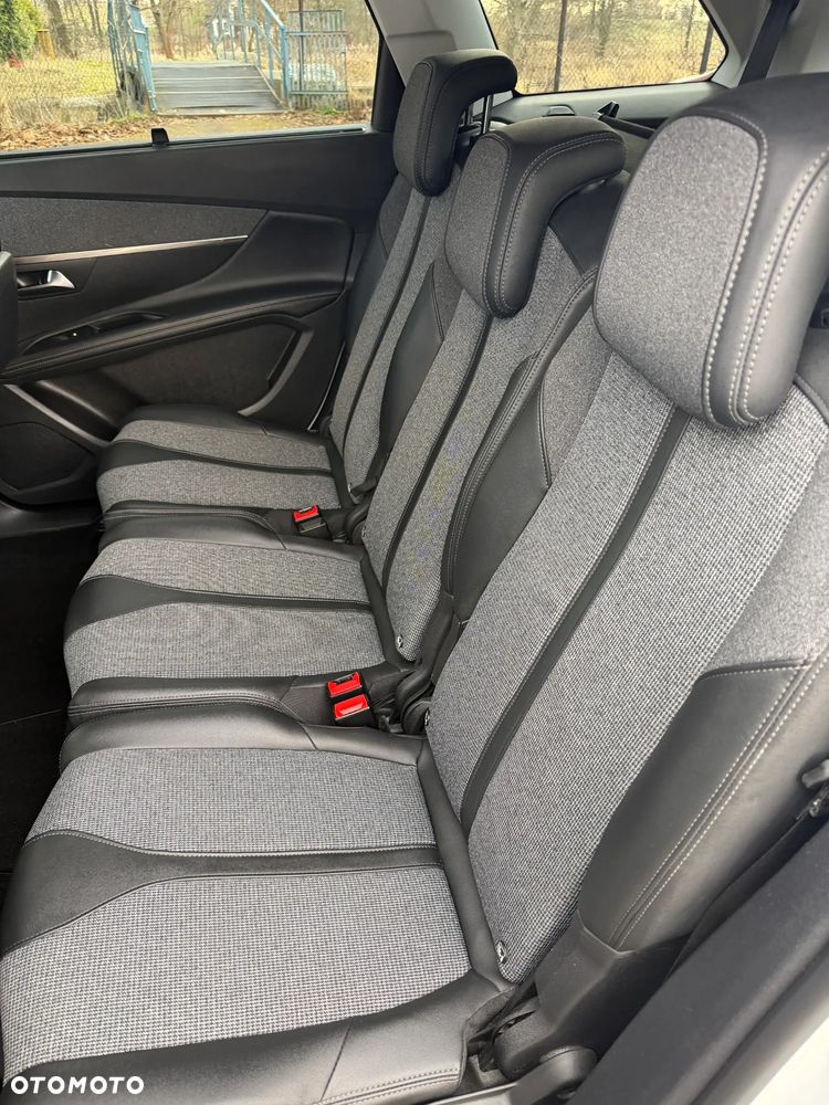 Peugeot 5008 BlueHDi 130 EAT8 Allure - 22