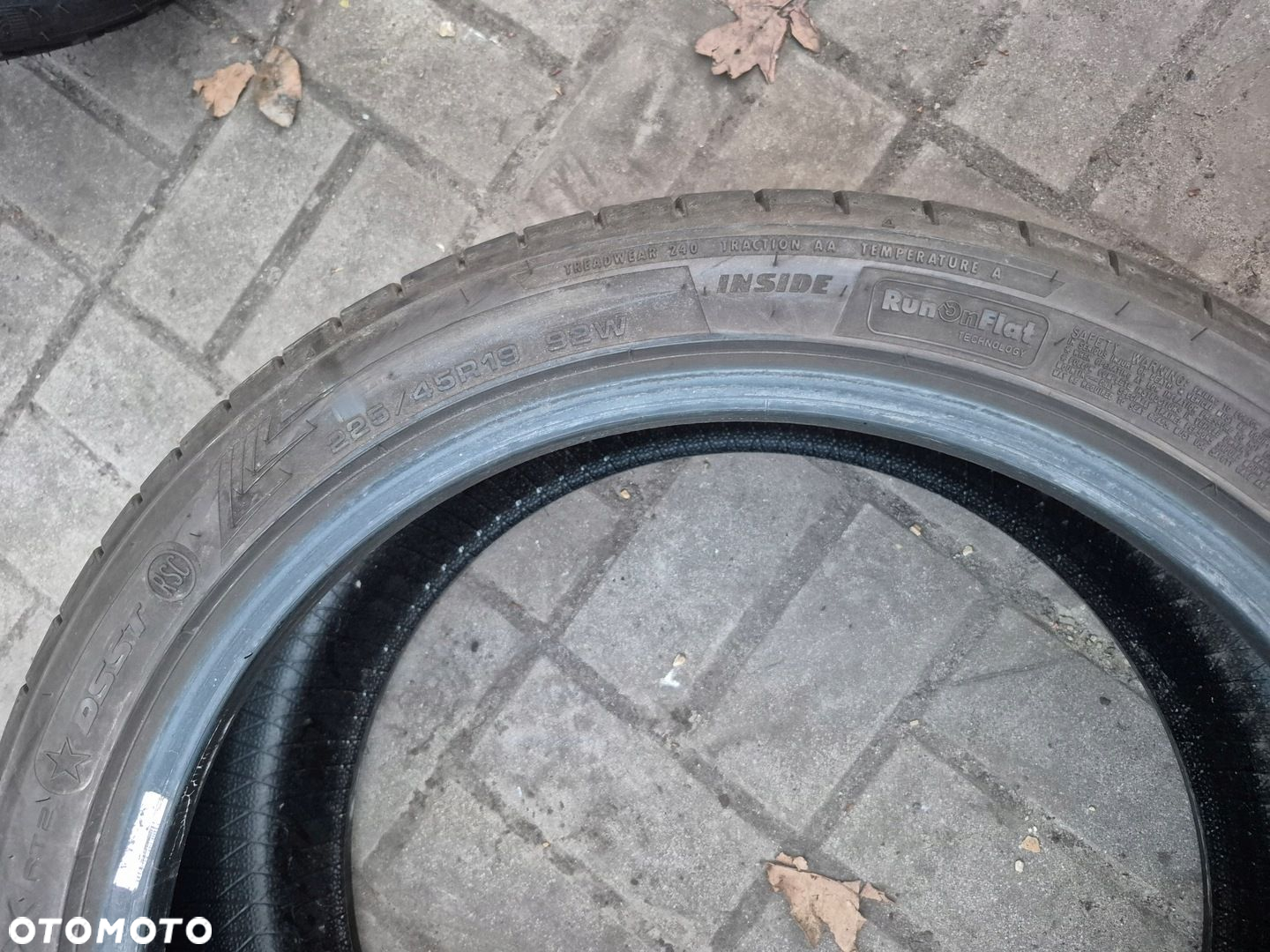 DUNLOP SPORT MAXX RT2 225/45R19 92W RSC RUNFLAT 2X - 6