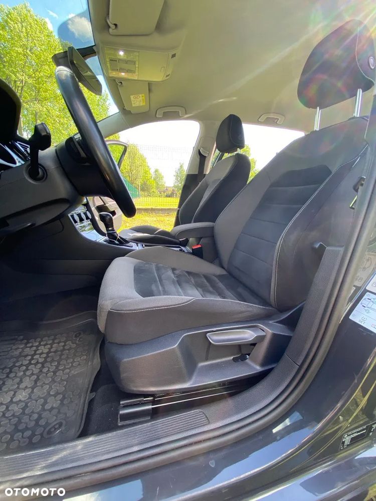 Volkswagen Golf 2.0 TDI BMT Highline DSG - 10