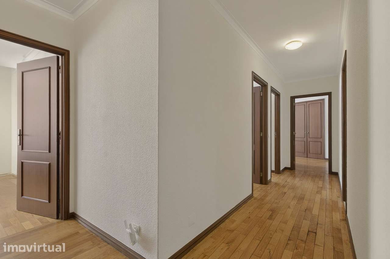 Exclusivo Apartamento T5 com 200 m²  Centro de Mafamude, V.N. Gaia - Grande imagem: 5/32