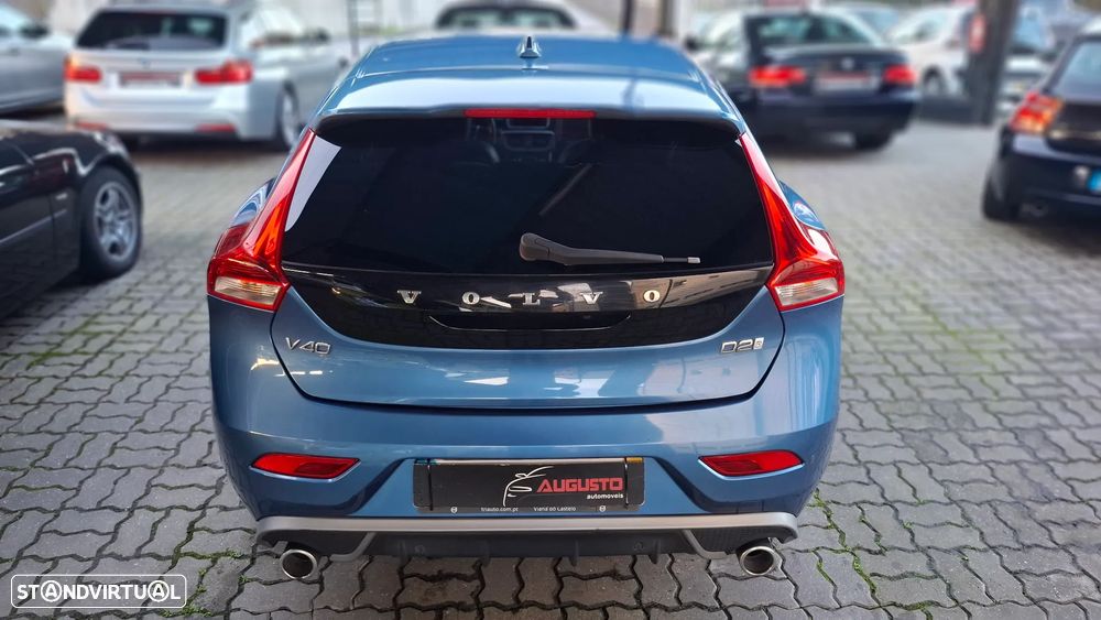 Volvo V40 2.0 D2 R-Design - 13