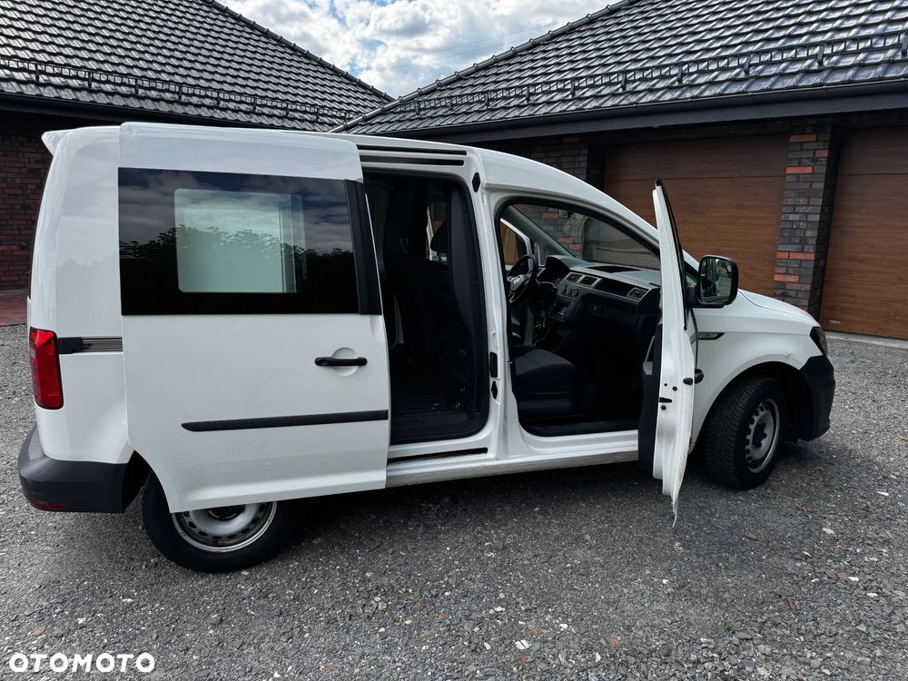Volkswagen Caddy - 10