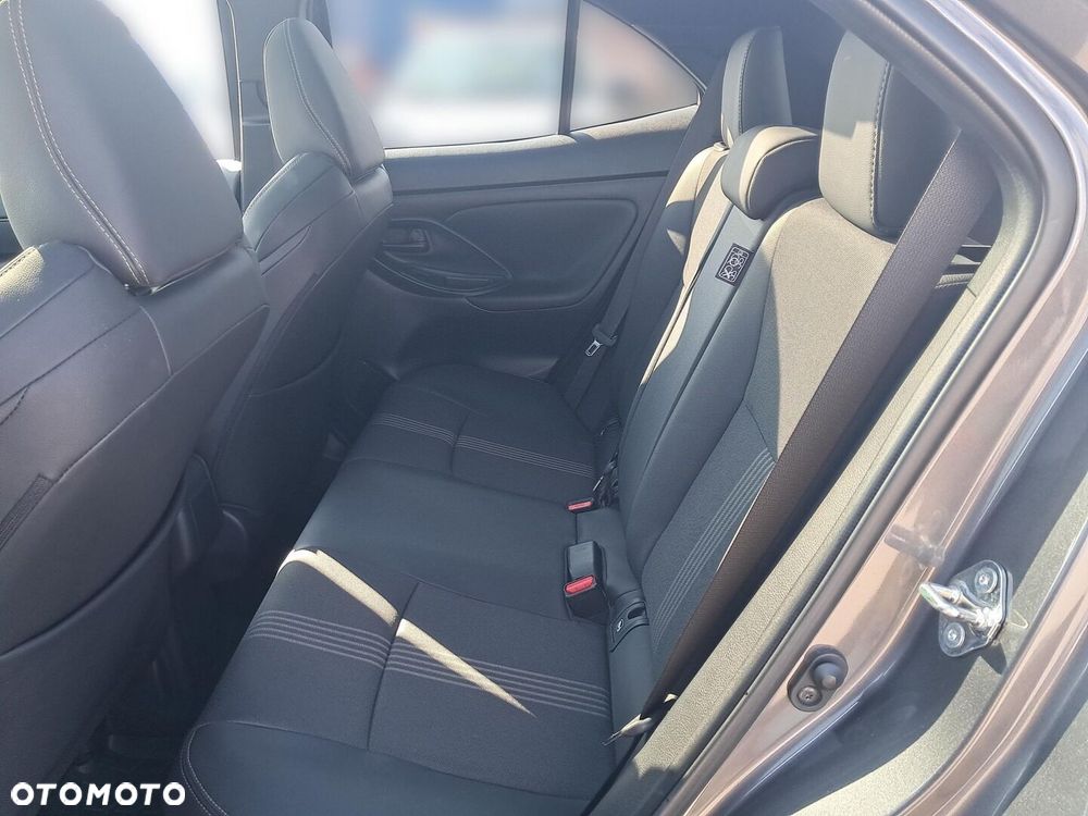 Toyota Yaris Cross Hybrid 1.5 Adventure 4x4 - 11