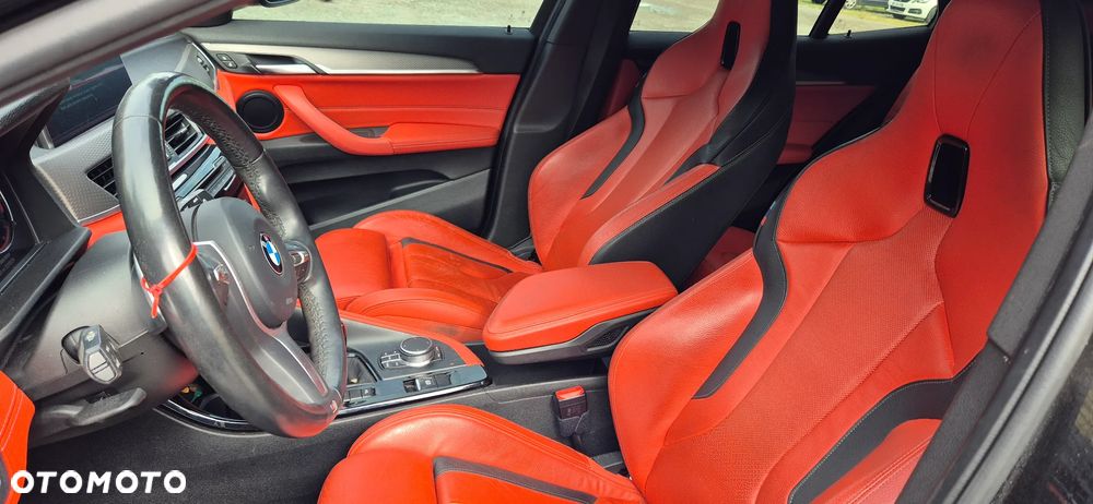 BMW X2 M35i Edition GoldPlay - 13