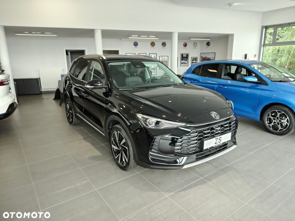 MG ZS Hybrid+ - 11