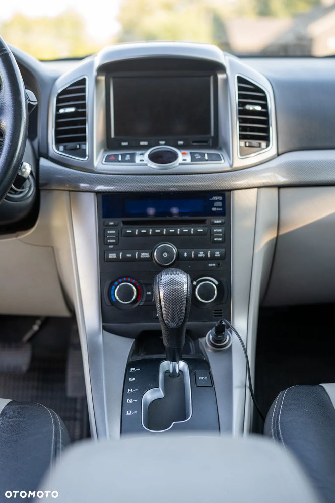 Chevrolet Captiva 2.2 d LTZ - 15