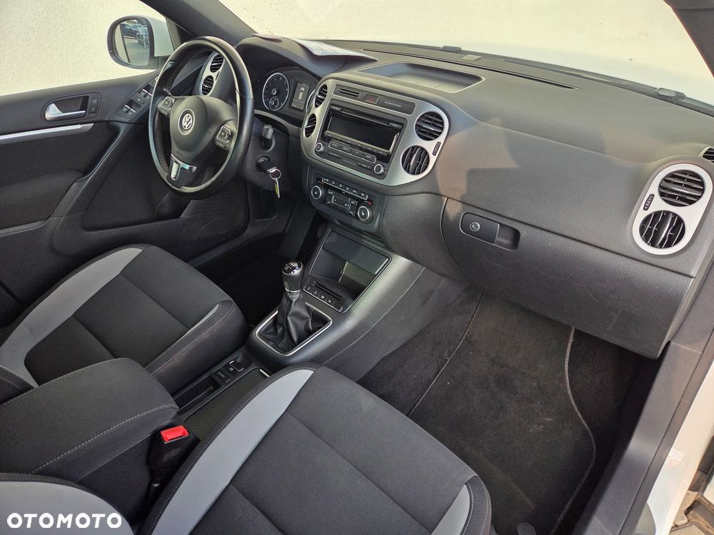 Volkswagen Tiguan - 10