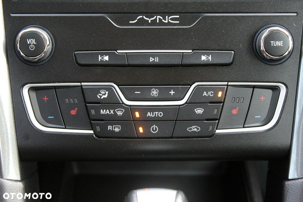 Ford Mondeo SW 2.0 Hybrid Trend - 21
