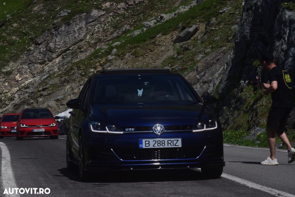 Volkswagen Golf 2.0 TDI DPF BMT DSG GTD - 3