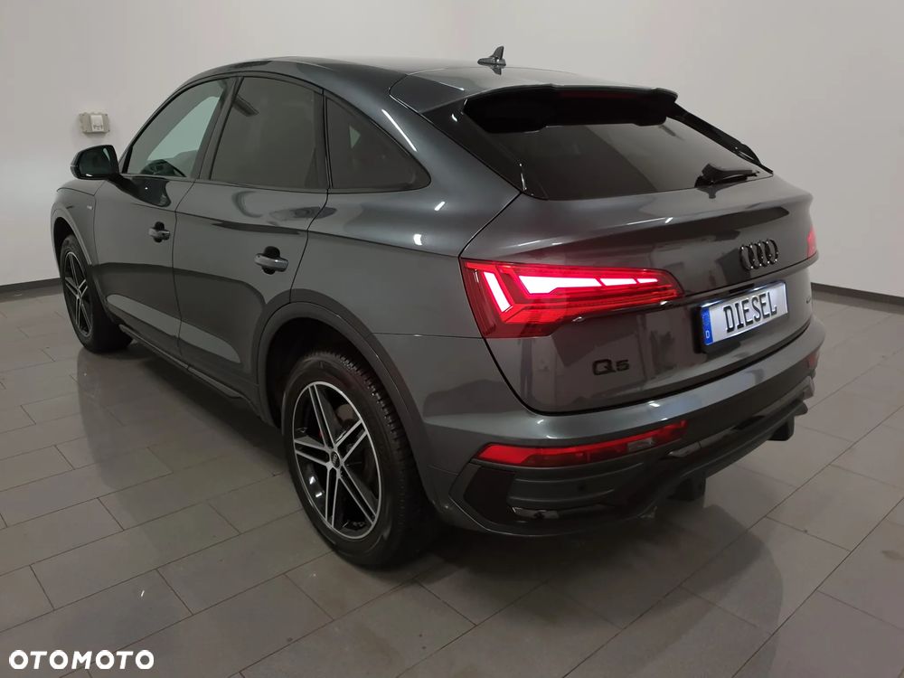 Audi Q5 Sportback 40 TDI quattro S tronic S line - 4