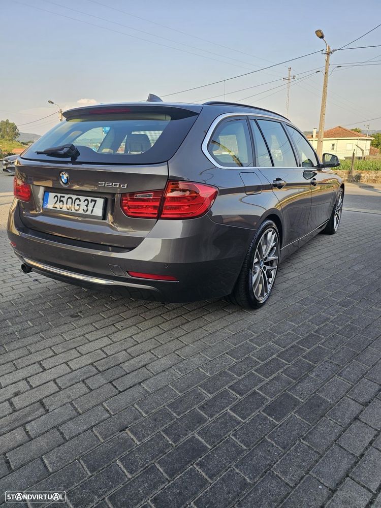 BMW 320 d Auto Line Luxury - 4