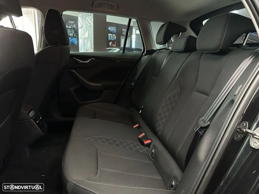 Skoda Kamiq 1.0 TSI Ambition - 11
