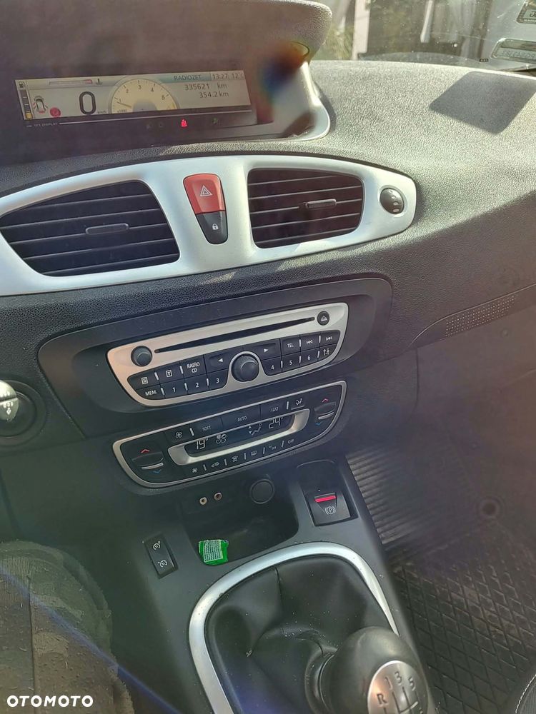 Renault Scenic - 11