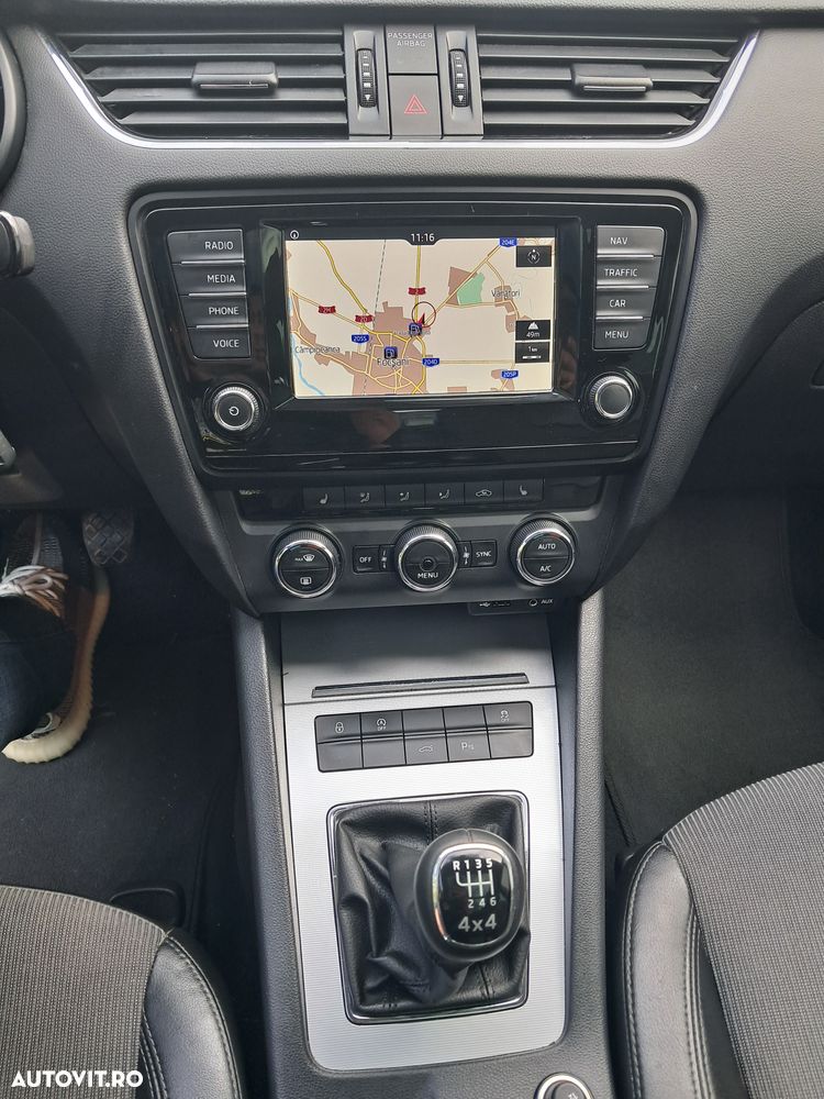 Skoda Octavia 2.0 TDI 4X4 Style - 9