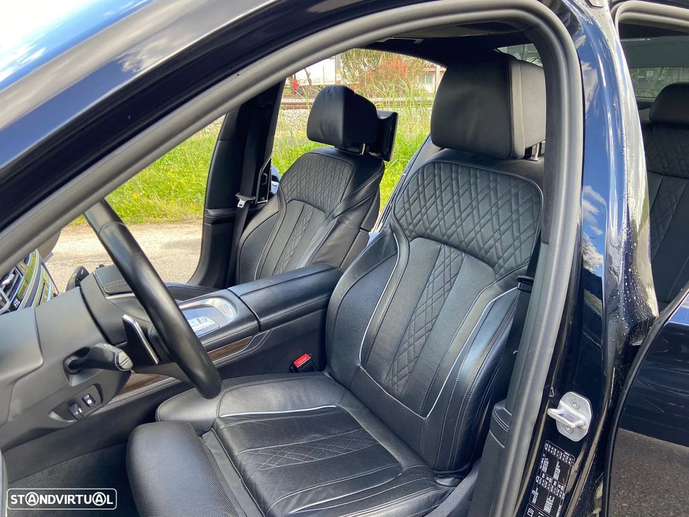 BMW 750 d xDrive Pack M - 5