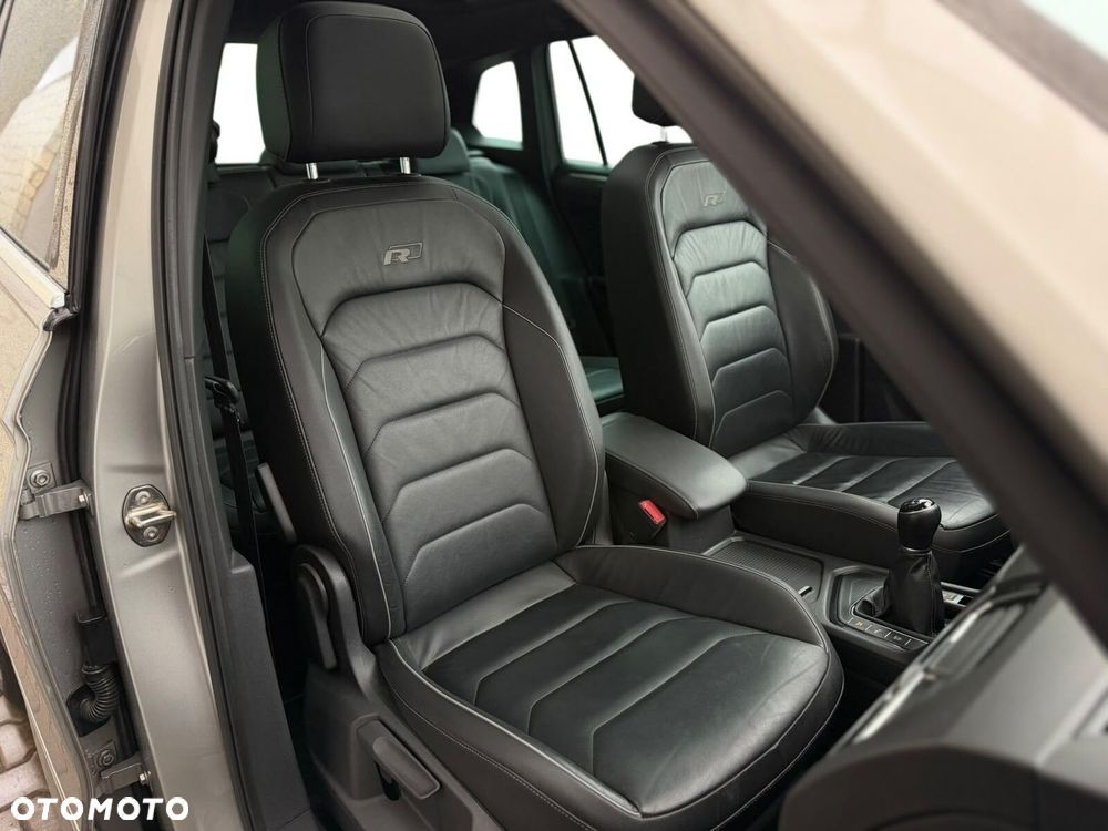 Volkswagen Tiguan - 22