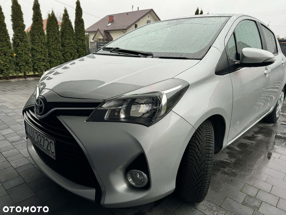 Toyota Yaris 1.33 Premium - 2