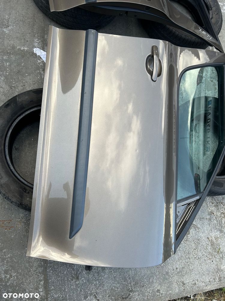 Skoda Yeti lift 2013- drzwi lewy przód prawy przód 1M1Z LF8N Yeti II ładne - 7