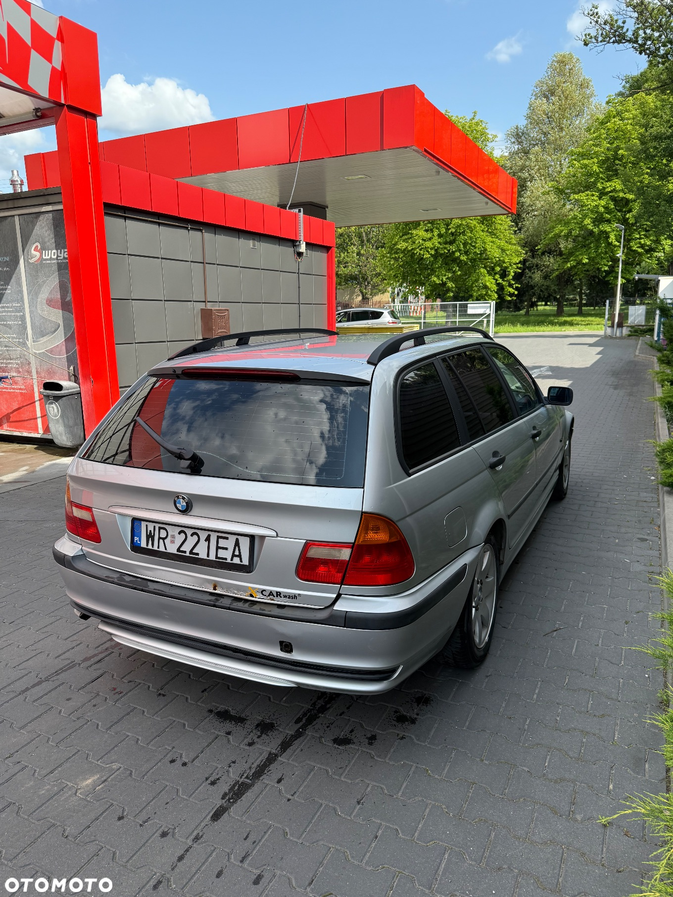 BMW Seria 3 318i - 4