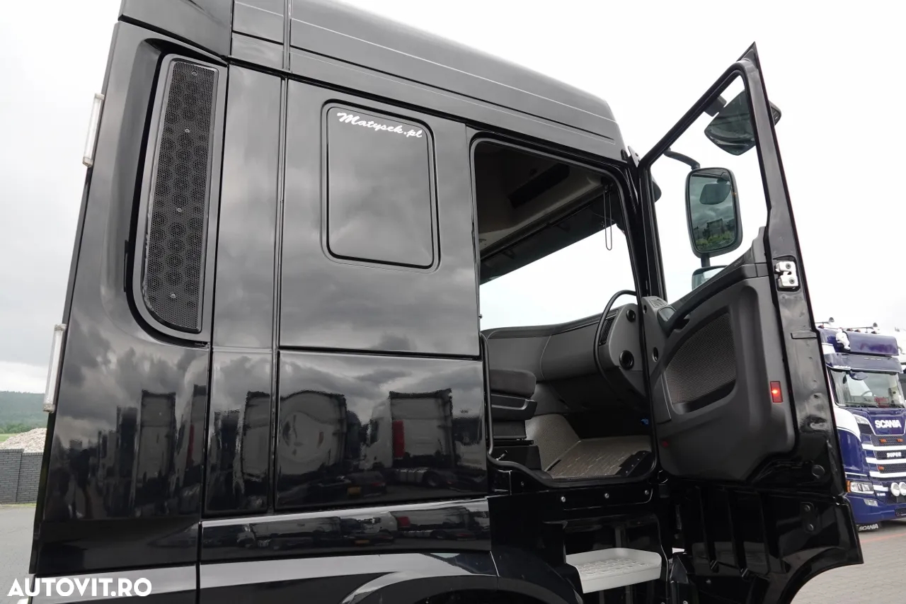 DAF XF 460 / HIDRAULICĂ / SUSPENDERE ÎNALTĂ / PNEURI 100% / JANTE ALIE / IMPORTAT - 34