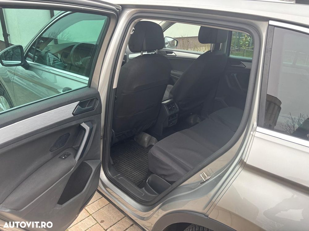 Volkswagen Tiguan - 13