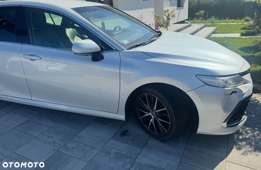 Toyota Camry 2.5 Hybrid Executive CVT - 3